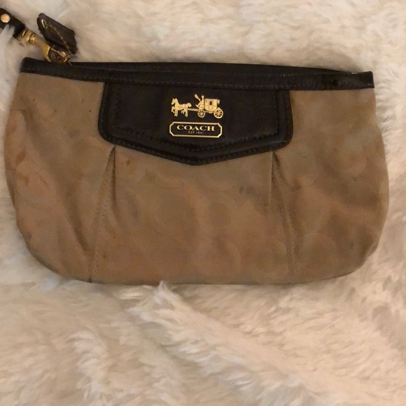 Authentic coach wristlet - Picture 1 of 3